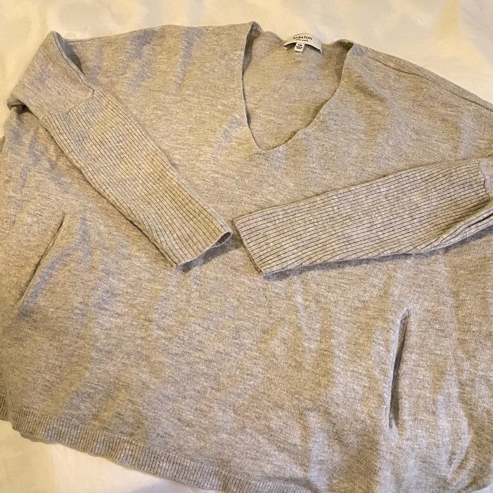 Aritzia Babaton Sweater - S/M